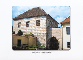 Zlatá Koruna - vstup do areálu